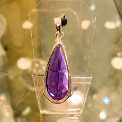 PENDENTIF AMETHYSTE - PIECE EXCEPTIONNELLE