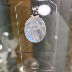 PENDENTIF PIERRE DE LUNE BLANCHE/ BLEUE OVALE